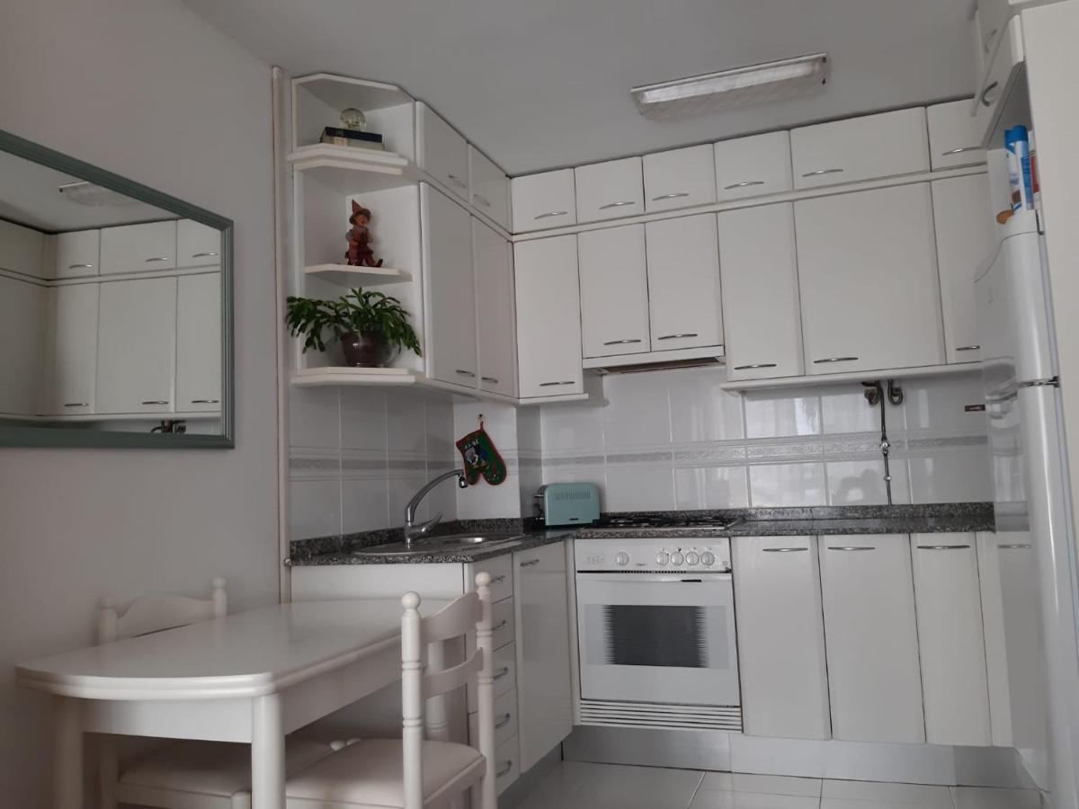 Apartamentos Virita Coqueto Apartamento Vacacional, Proximo A La Playa ア・コルーニャ エクステリア 写真